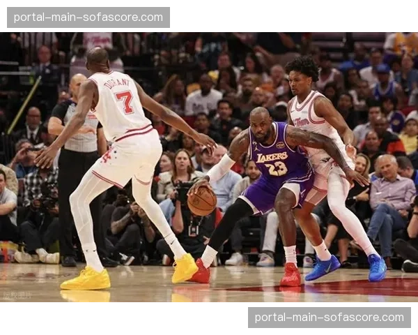 NCAA观察：“疯三”赛场，多支球队采用极具侵略性的半场扩大防守